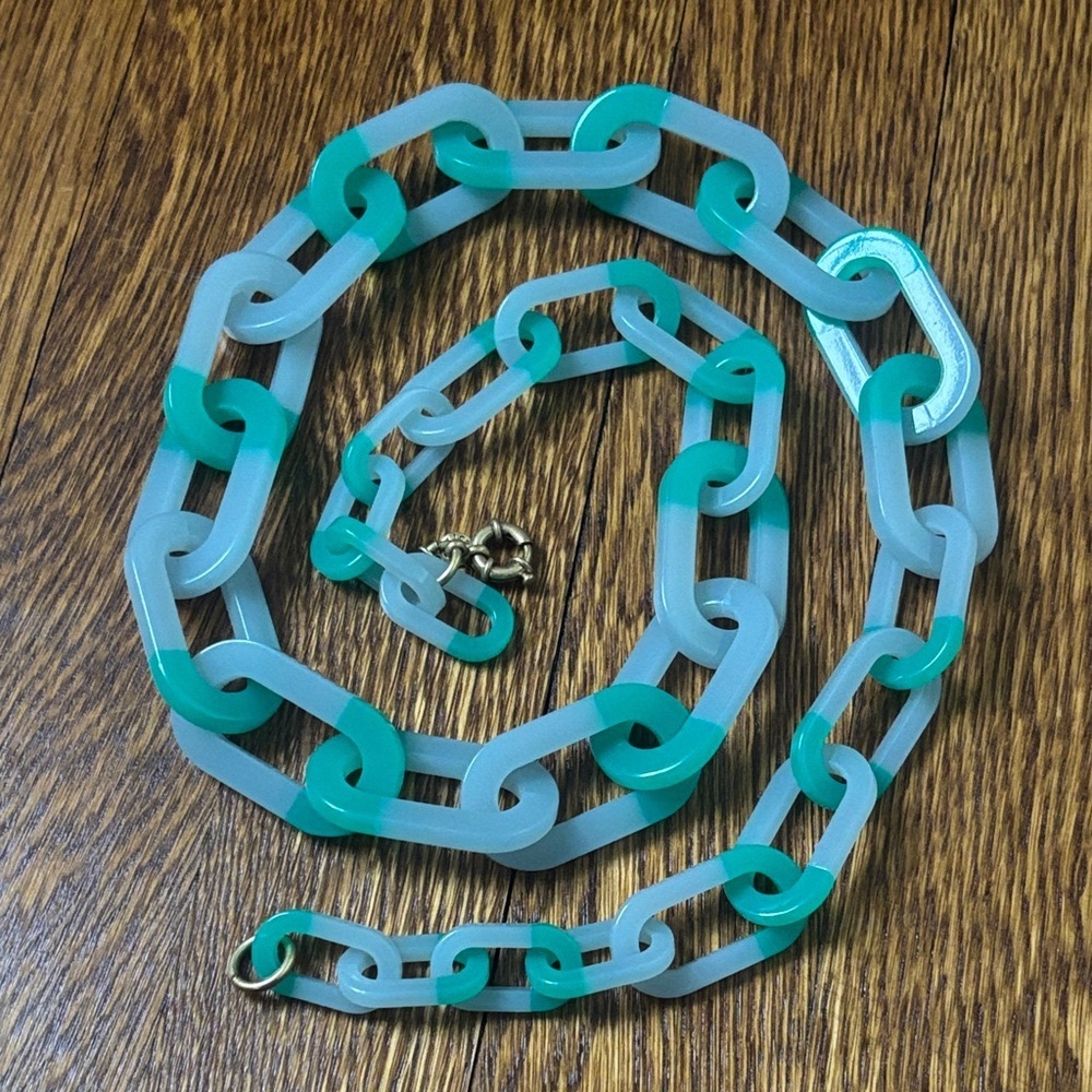 J Crew Pacific Turquoise Graduated Colorblock Oval Link Necklace Acrylic